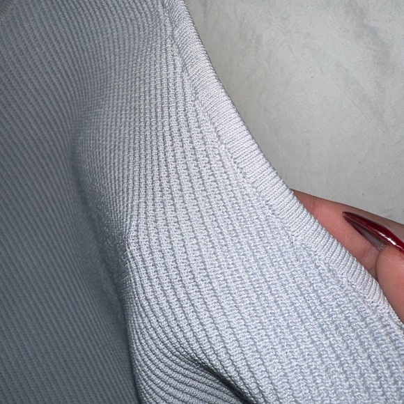 Aritzia Babaton Sculpt Knit Racer Cropped Tank - Cement Blue SIZE M - Picture 7 of 7